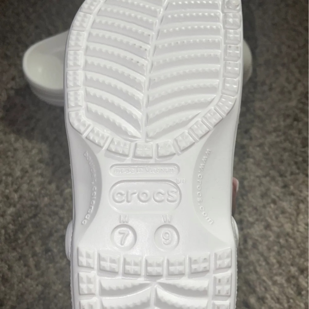 Jeweled crocs